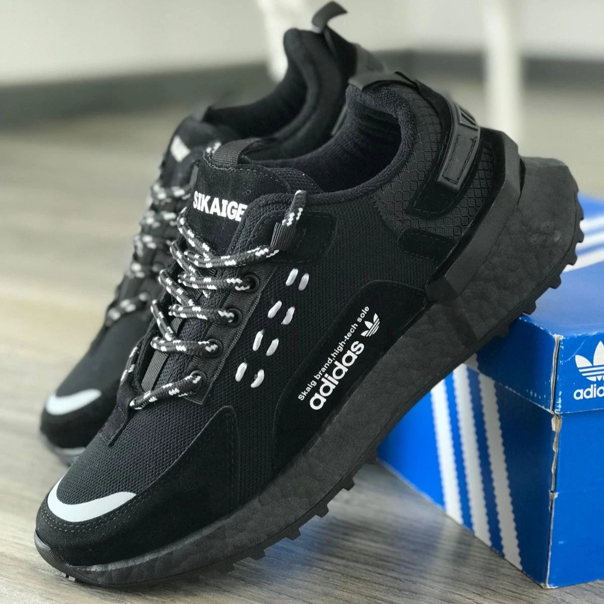 ZAPATILLAS ADIDAS SIKAIGE - UNISEX